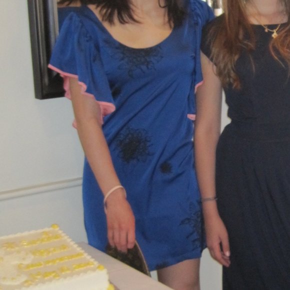 Satiny mini dress - Picture 3 of 3